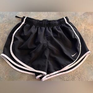 Women’s Nike Dri Fit lined shorts. Size small